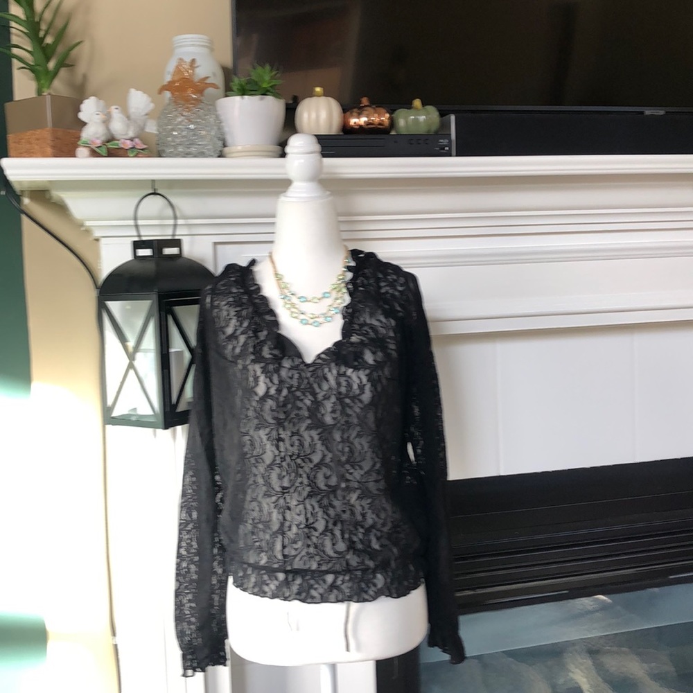 🌺Kenneth Cole black lace top🌺